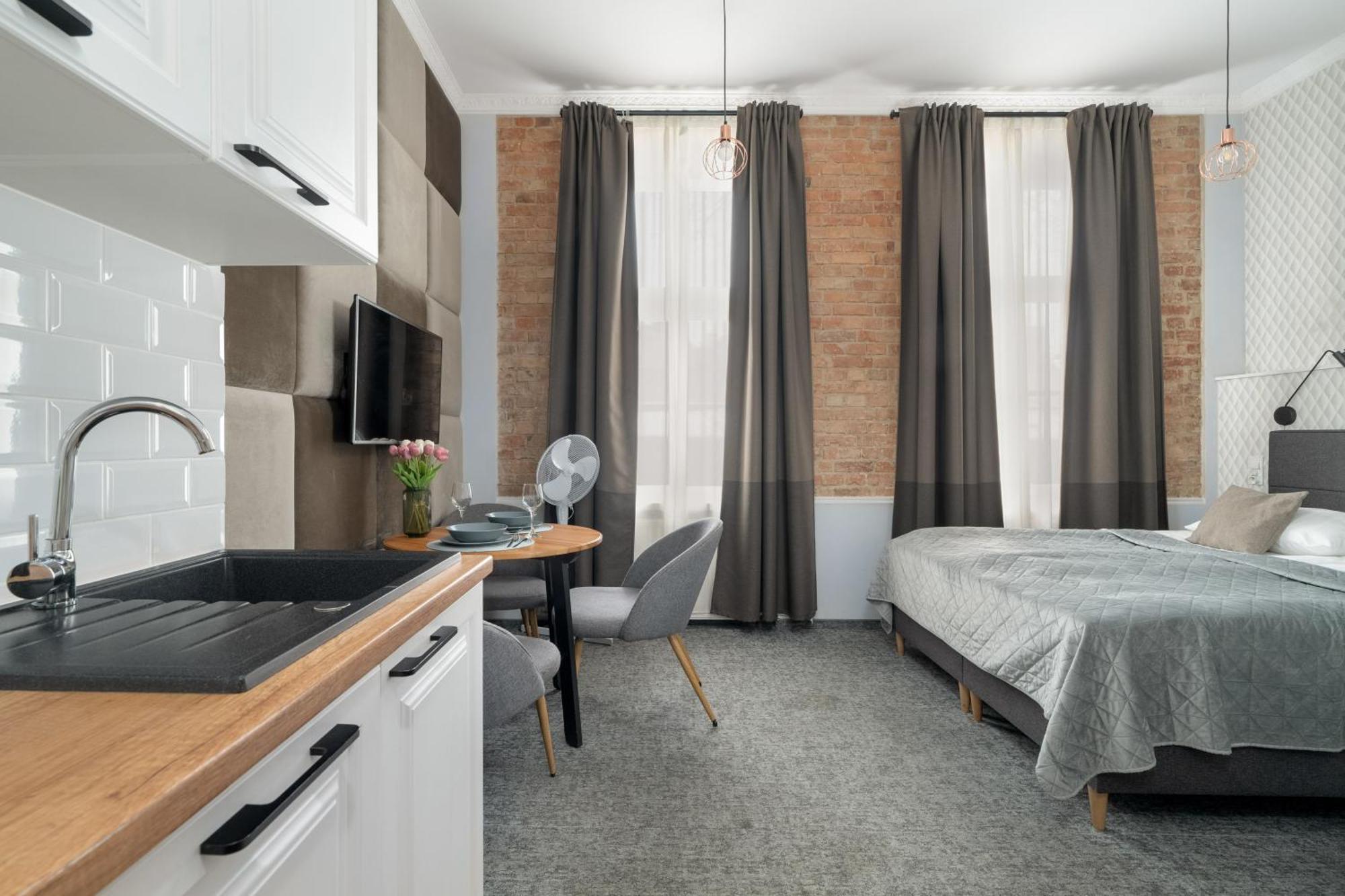 Przytulne Studia Very Berry W Poznaniu Blisko Parku By Noclegi Renters Kültér fotó