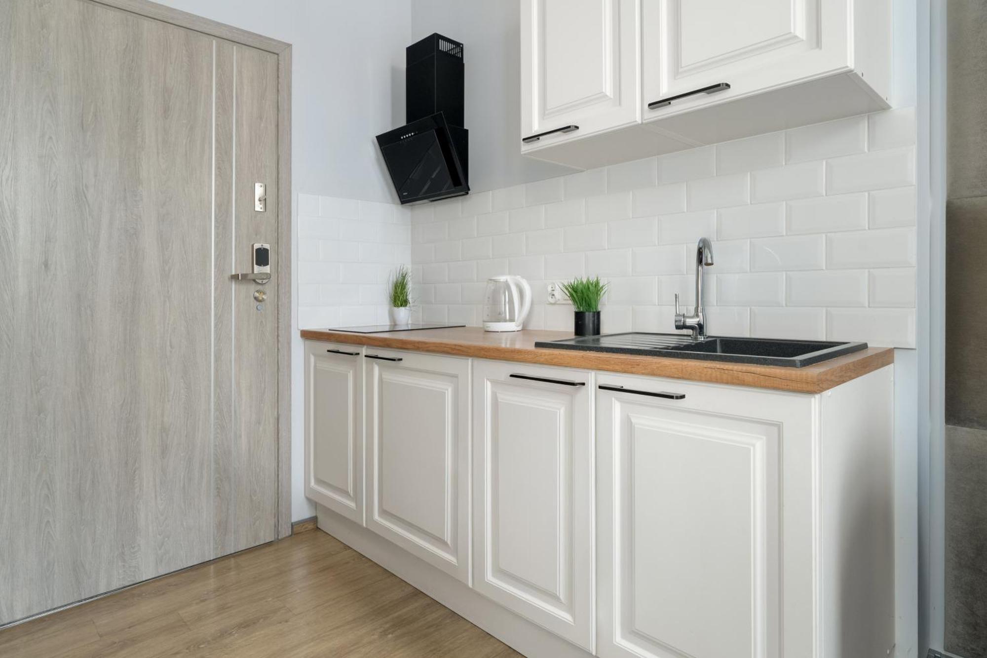 Przytulne Studia Very Berry W Poznaniu Blisko Parku By Noclegi Renters Kültér fotó