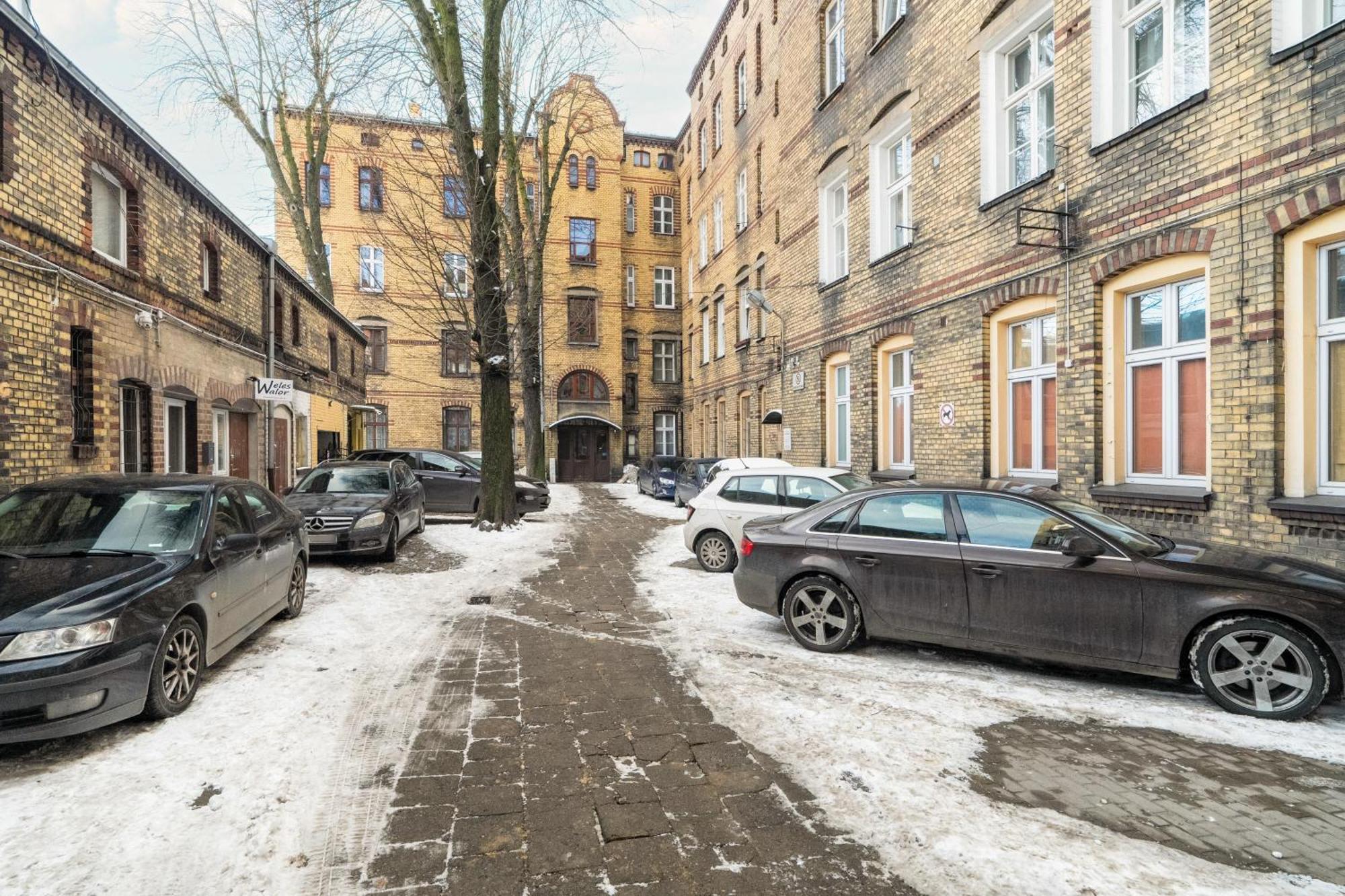 Przytulne Studia Very Berry W Poznaniu Blisko Parku By Noclegi Renters Kültér fotó